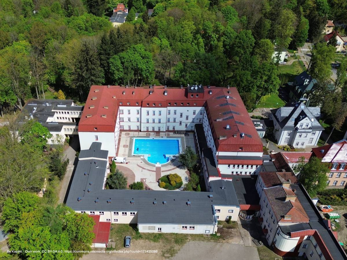 Sanatorium Gryf w Połczynie-Zdroju - polczyn zdroj sanatorium gryf dron
