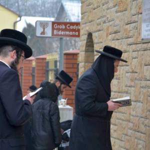 Grób (Ohel) cadyka Dawida Bidermana w Lelowie - grob ohel cadyka dawida bidermana w lelowie