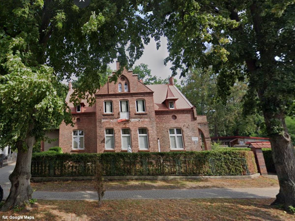 Stara plebania w Międzyzdrojach - stara plebania w miedzyzdrojach
