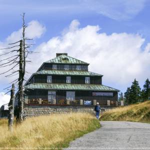 Schronisko PTTK "Odrodzenie" na Przełęczy Karkonoskiej - schronisko pttk odrodzenie na przeleczy karkonoskiej