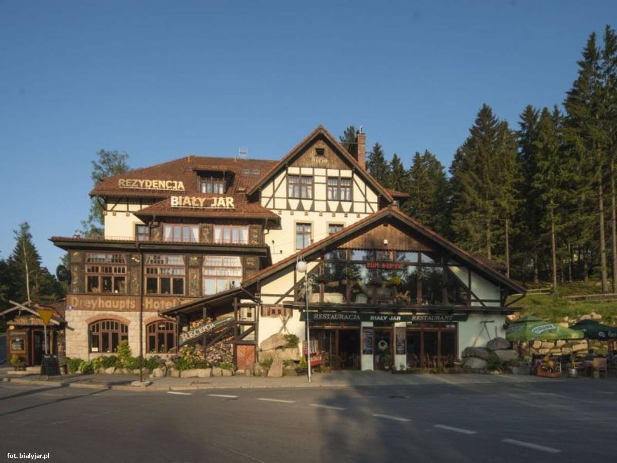 Willa "Biały Jar" w Karpaczu - willa bialy jar w karpaczu 3