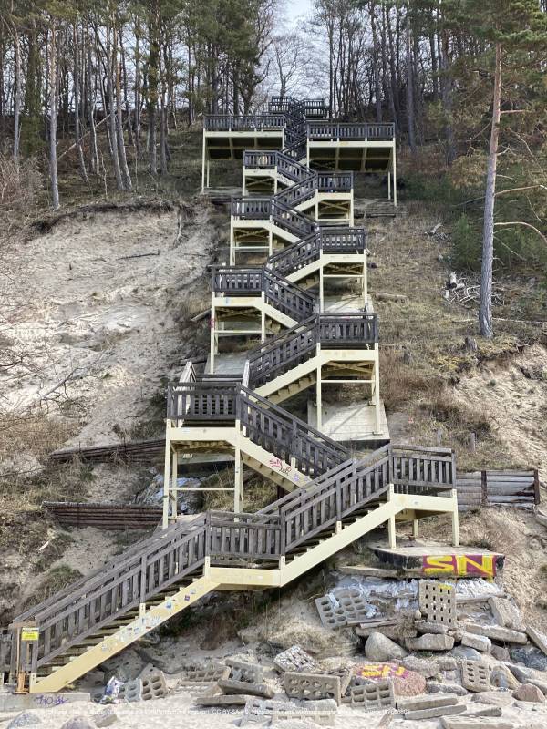 Schody drewniane na Kawczą Górę - wolinski national park 03