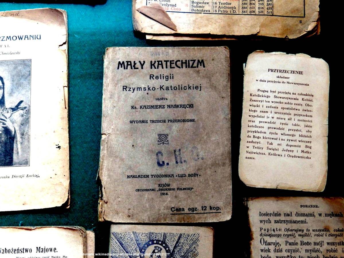 Wystawa Pamiątek Regionalnych w Słońsku - wystawa pamiatek regionalnych w slonsku 2