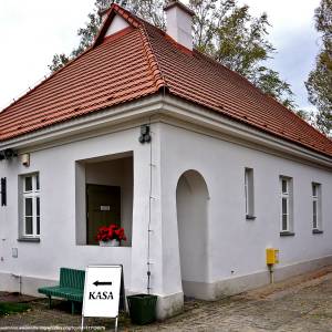 Muzeum Kolejnictwa w Kościerzynie - budynek biurowy towarowa 7 koscierzyna