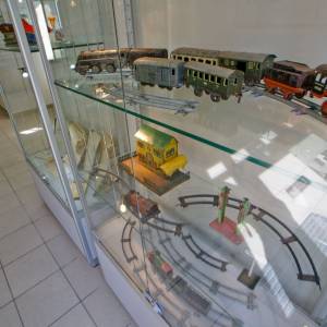 Muzeum Zabawek w Karpaczu - izba kolejnictwa w karpaczu 3