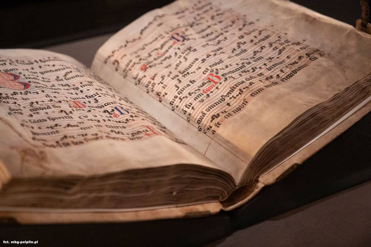 Muzeum Biblii Gutenberga i Sztuki Sakralnej w Pelplinie - muzeum diecezjalne w pelplinie 1