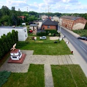Pomnik obrońców Ojczyzny w Miasteczku Śląskim - pomnik obroncow ojczyzny w miasteczku slaskim 2
