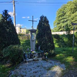 Krzyż przydrożny w Kaletach-Zielonej - krzyz przydrozny w kaletach zielonej 6