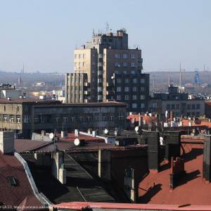 Wieżowiec przy ul. Żwirki i Wigury w Katowicach - drapacz chmur w panoramie katowic