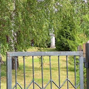 Pomnik Powstania Styczniowego na Wilczej Górze w Złotym Potoku - pomnik powstania styczniowego na wilczej gorze 1
