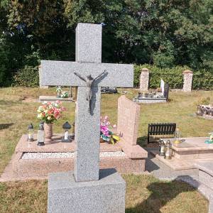 Grób wojenny Powstańców Śląskich w Żyglinie - grob wojenny powstancow slaskich w zyglinie 7