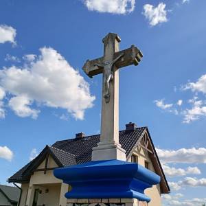 Kamienny krzyż (ul. Harcerska) w Żyglinie - kamienny krzyz ul harcerska w zyglinie 5