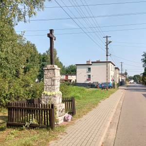Kamienny krzyż (ul. Wyciślika) w Żyglinku - kamienny krzyz ul wycislika w zyglinku 2