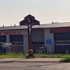 Krzyż przydrożny (ul. Wyciślika-Śląska) w Żyglinku - krzyz przydrozny ul wycislika slaska w zyglinku 3