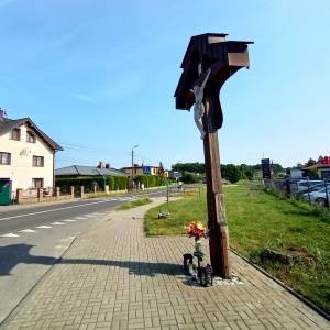 Krzyż przydrożny (ul. Wyciślika-Śląska) w Żyglinku - krzyz przydrozny ul wycislika slaska w zyglinku 7