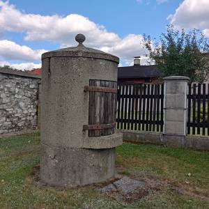 Studnia przy plebani w Żyglinie - studnia przy plebani w zyglinie 4