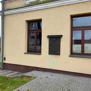 Tablica upamiętniająca Departament Wojskowy Naczelnego Komitetu Narodowego w Sławkowie - tablica upamietniajaca departament wojskowy naczelnego komitetu narodowego w slawkowie 5