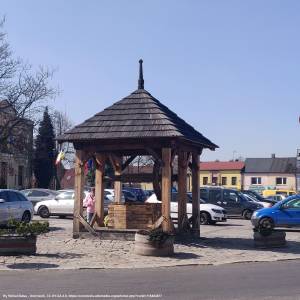 Zabytkowa studnia w Sławkowie - zabytkowa studnia w slawkowie 2