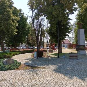 Pomnik Obrońców Ojczyzny w Koniecpolu - pomnik obroncow ojczyzny w koniecpolu 1