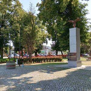 Pomnik Obrońców Ojczyzny w Koniecpolu - pomnik obroncow ojczyzny w koniecpolu 3