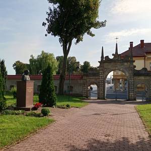 Popiersie Jana Pawła II w Koniecpolu - popiersie jana pawla ii w koniecpolu 1