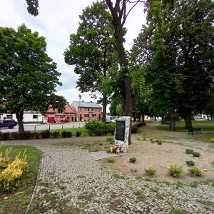 Pomnik Powstania Styczniowego w Janowie - pomnik powstania styczniowego w janowie 5