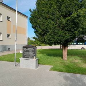 Tablica upamiętniająca Walentego Zwierkowskiego w Lelowie - tablica upamietniajaca walentego zwierkowskiego w lelowie 3