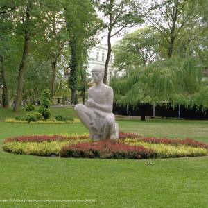 Park Zdrojowy im. Fryderyka Chopina w Międzyzdrojach - miedzyzdroje sculpture in chopin spa park