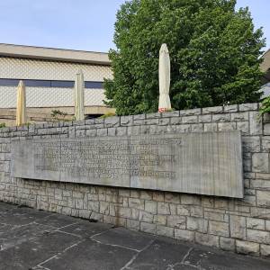 Tablica upamiętniająca III Powstanie Śląskie i zwycięstwo nad faszystowską Rzeszą Niemiecką w Katowicach - tablica upamietniajaca 50 rocznice wybuchu iii powstania slaskiego 2026 3