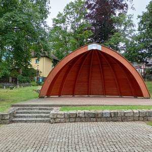 Plac Konstytucji 3-Maja w Karpaczu - plac konstytucji 3 maja w karpaczu 4