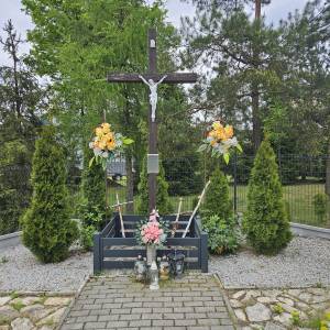 Krzyż przydrożny (ul. Nowowiejska) w Żyglinie - krzyz przydrozny ul nowowiejska w zyglinie 2026 05 09 5