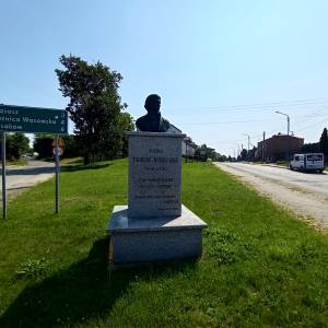 Popiersie Tadeusza Kościuszki w Koniecpolu - popiersie tadeusza kosciuszki w koniecpolu 12