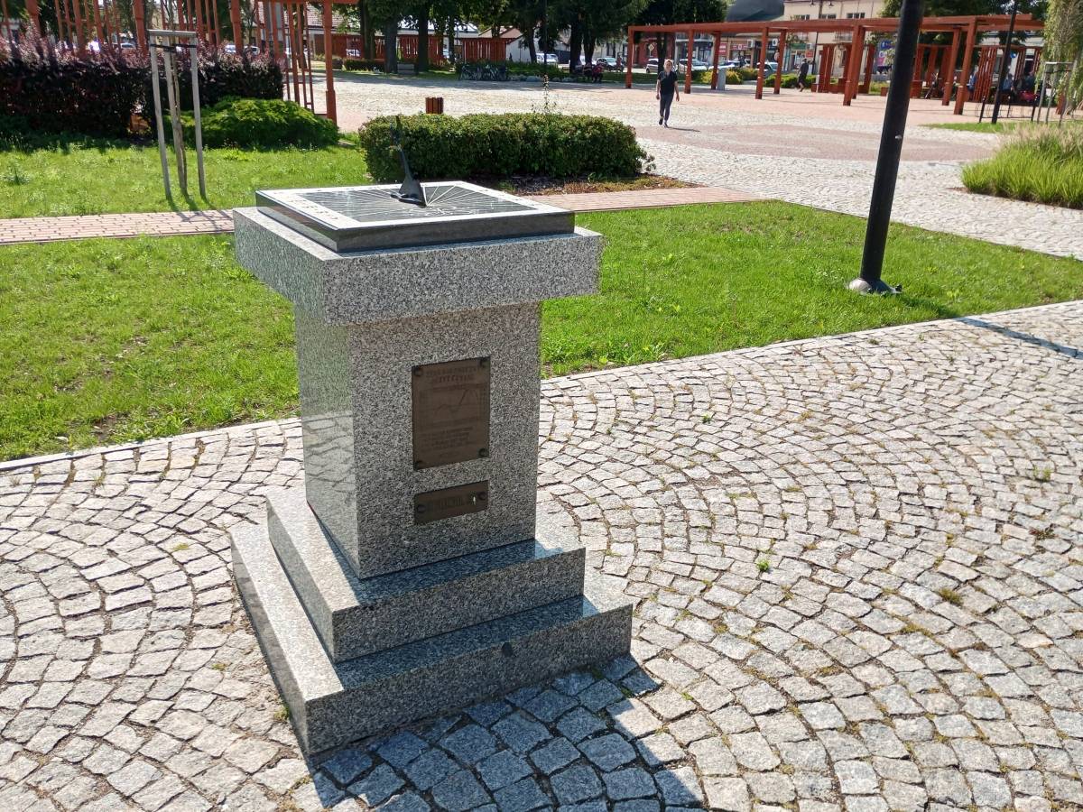 Zegar słoneczny w Koniecpolu - zegar sloneczny w koniecpolu 7