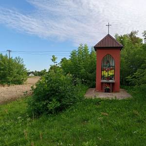 Kapliczka murowana w Lelowie - kapliczka w lelowie 2