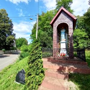 Kapliczka maryjna w Przyłęku - kapliczka maryjna w przyleku 1