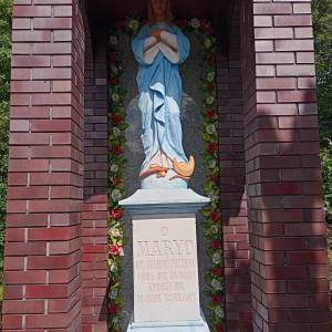 Kapliczka maryjna w Przyłęku - kapliczka maryjna w przyleku 7