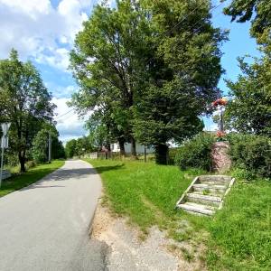 Krzyż przydrożny w Przyłęku - krzyz przydrozny w przyleku 1