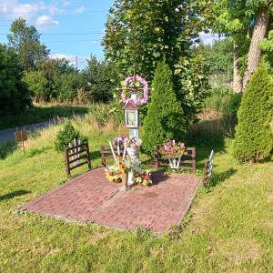 Kapliczka przydrożna w Białej Wielkiej - kapliczka przydrozna w bialej wielkiej 1