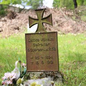 Mogiła żołnierza Lattka Wilhelm w Byczynie - mogila zolnierza lattka wilhelm w byczynie