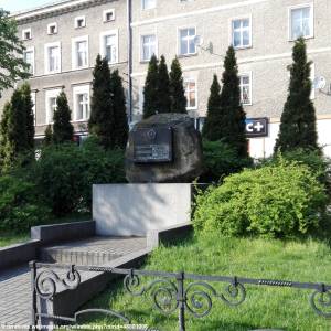 Pomnik Dzieciom Ofiarom Wojny w Prudniku - pomnik dzieciom ofiarom wojny w prudniku 3