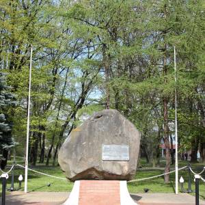 Pomnik Bohaterów obrony Westerplatte w Brzegu - pomnik bohaterow obrony westerplatte w brzegu 2