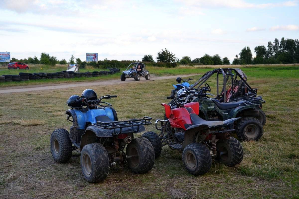 Tor quadowy w Trzęsaczu - tor quadowy w trzesaczu