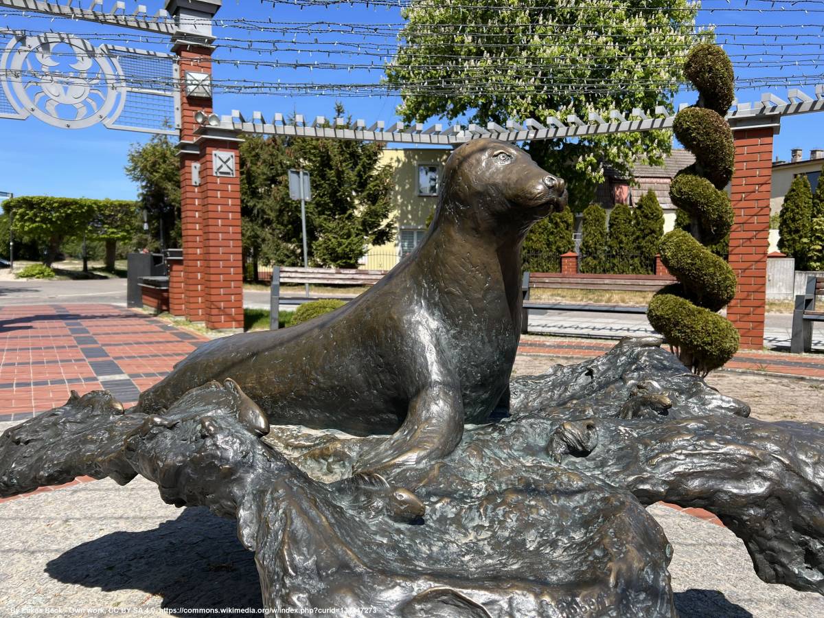 Pomnik Foki Depki w Niechorzu - pomnik foki depki w niechorzu 3