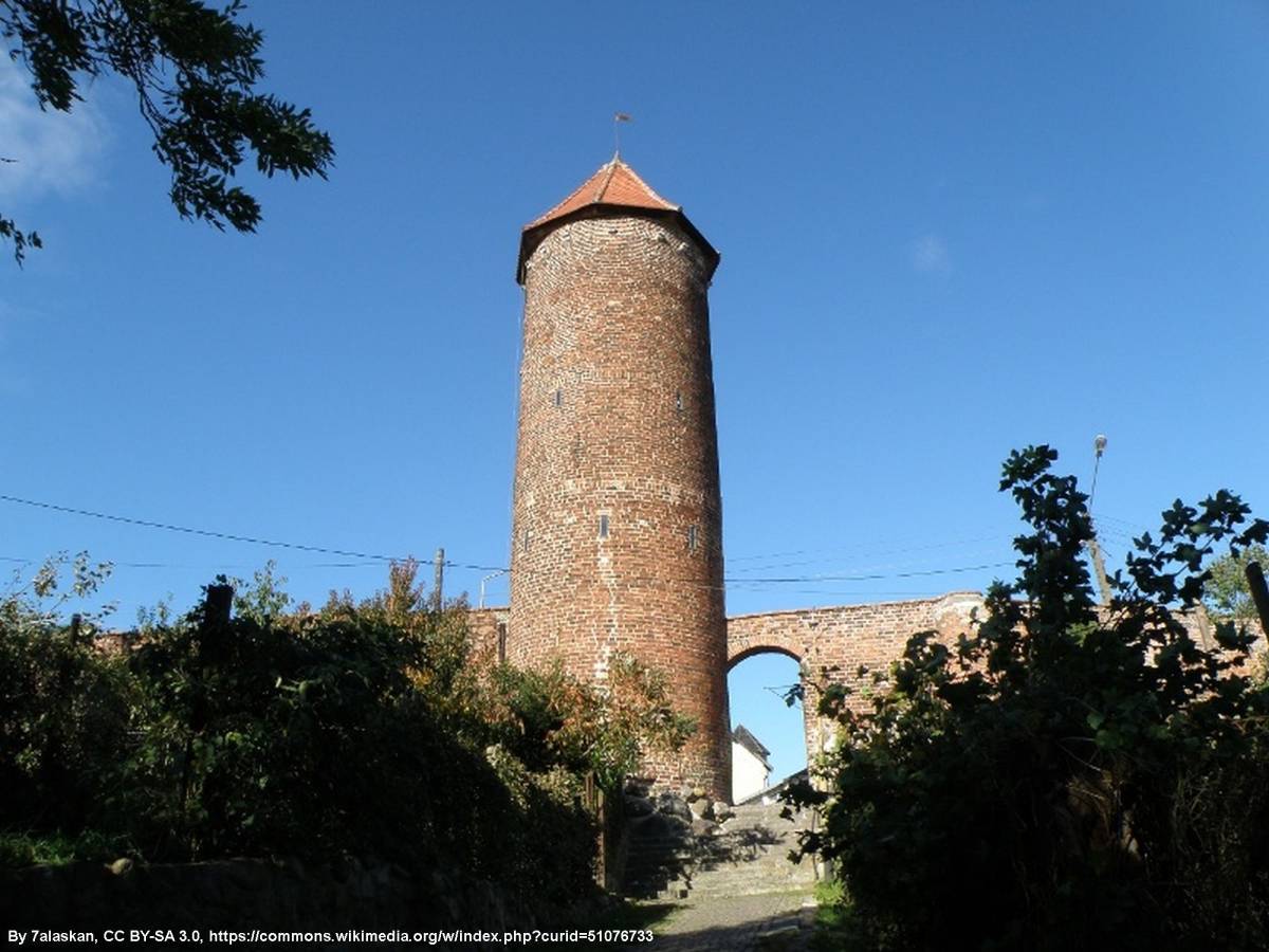 Baszta Kaszana (Baszta Prochowa) w Trzebiatowie - baszta kaszana baszta prochowa w trzebiatowie 1