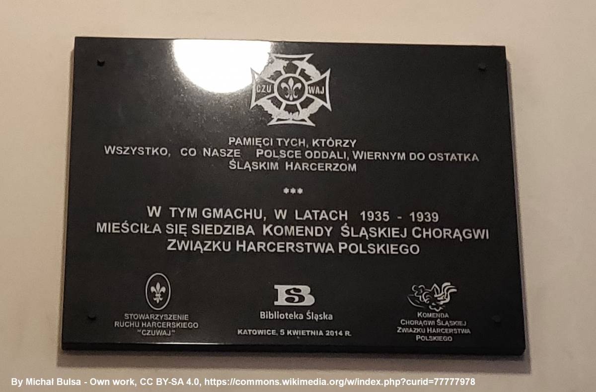 Tablica upamiętniająca siedzibę harcerzy w Katowicach - 12 francuska street in katowice plaque