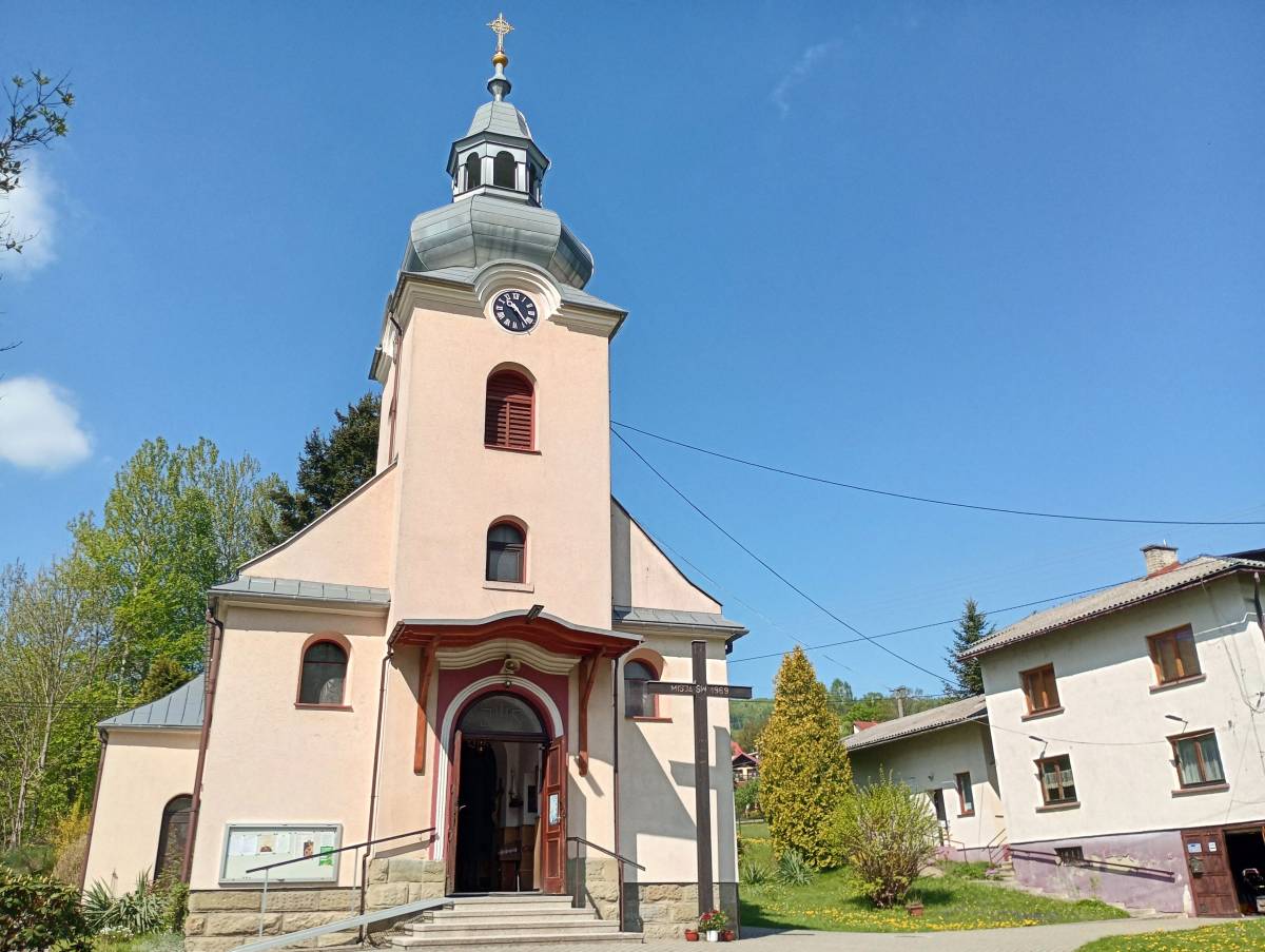 Kościół pw. św. Jana Nepomucena w Brennej-Leśnicy - kosciol pw sw jana nepomucena w brennej lesnicy 7