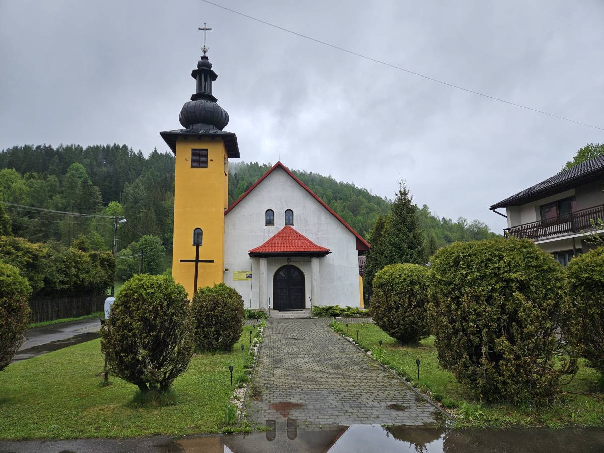 Kaplica Chrystusa Króla w Rycerce Dolnej - kaplica chrystusa krola w rycerce dolnej 3