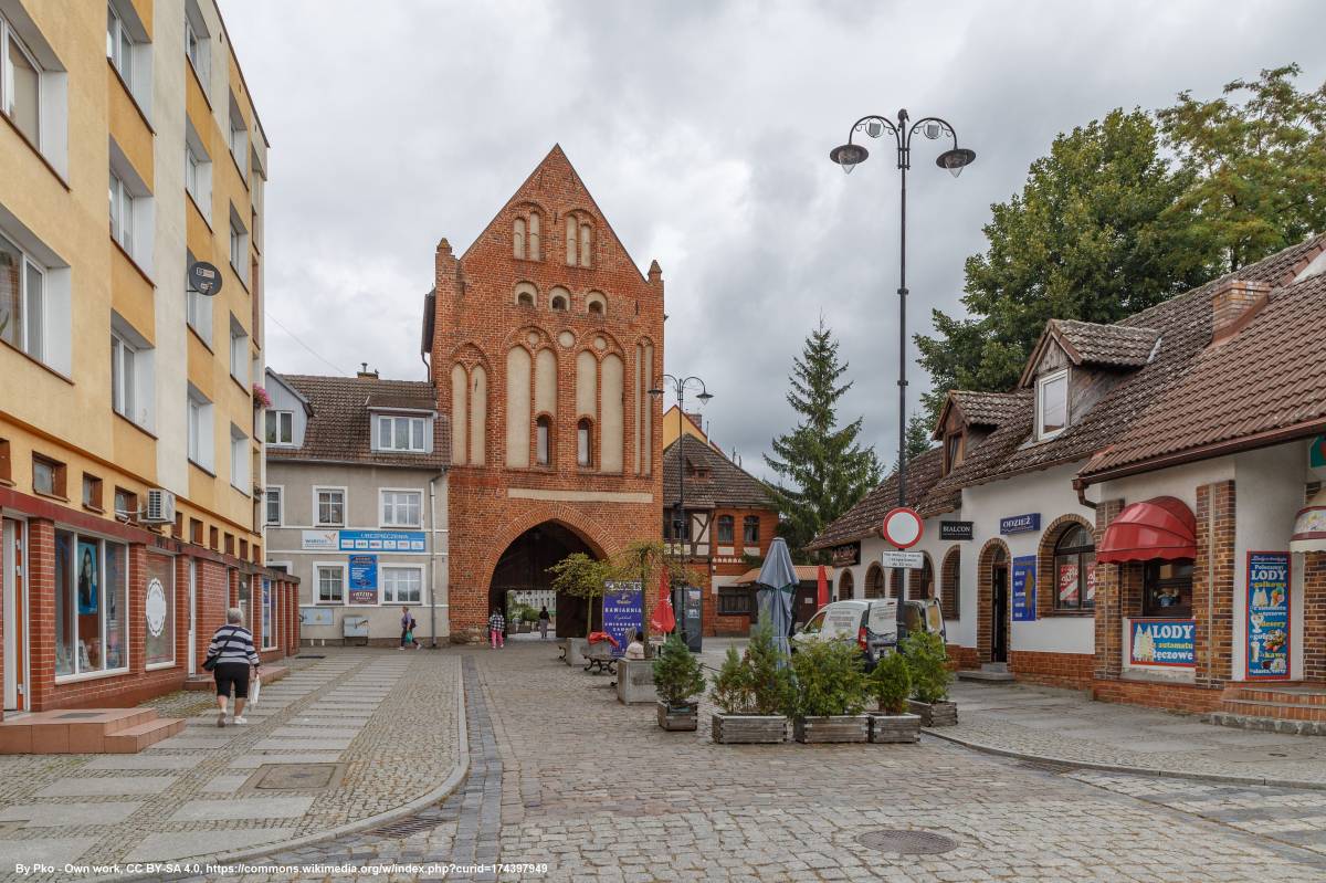Brama Kamienna w Świdwinie - brama wysoka polczynska w swidwinie 2