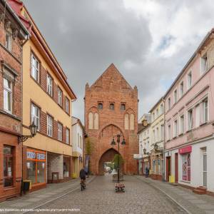 Brama Kamienna w Świdwinie - brama wysoka polczynska w swidwinie 5