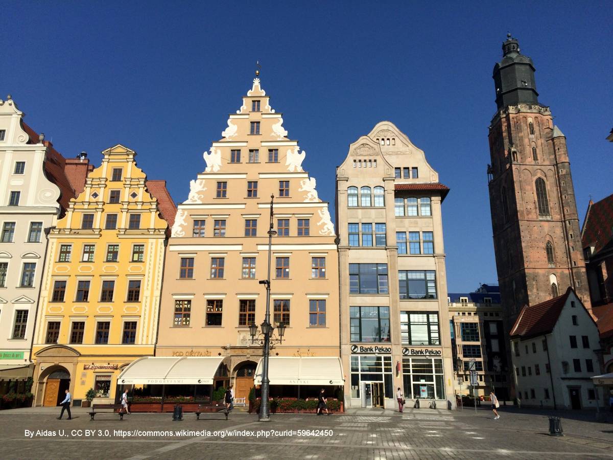 Kamienica przy Rynku 1 we Wrocławiu - rynek panoramio 60